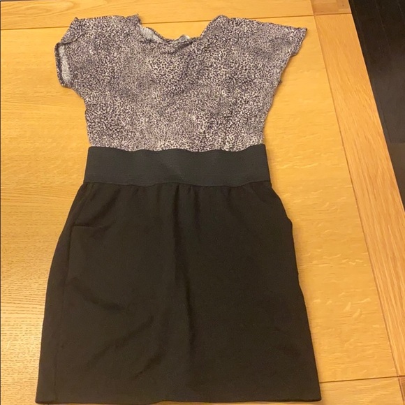 Pocket dress - Picture 1 of 2